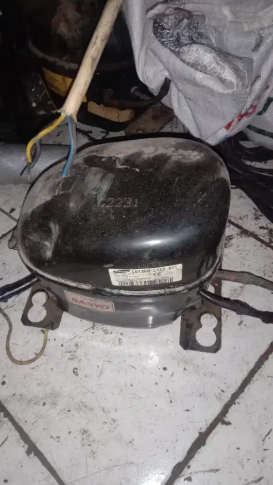 SERVIS KULKAS BERGARANSI