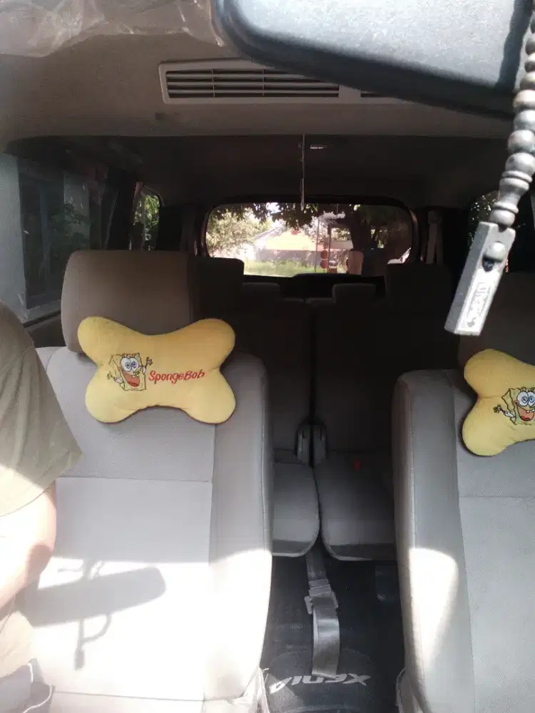 Sewa mobil dengan driver