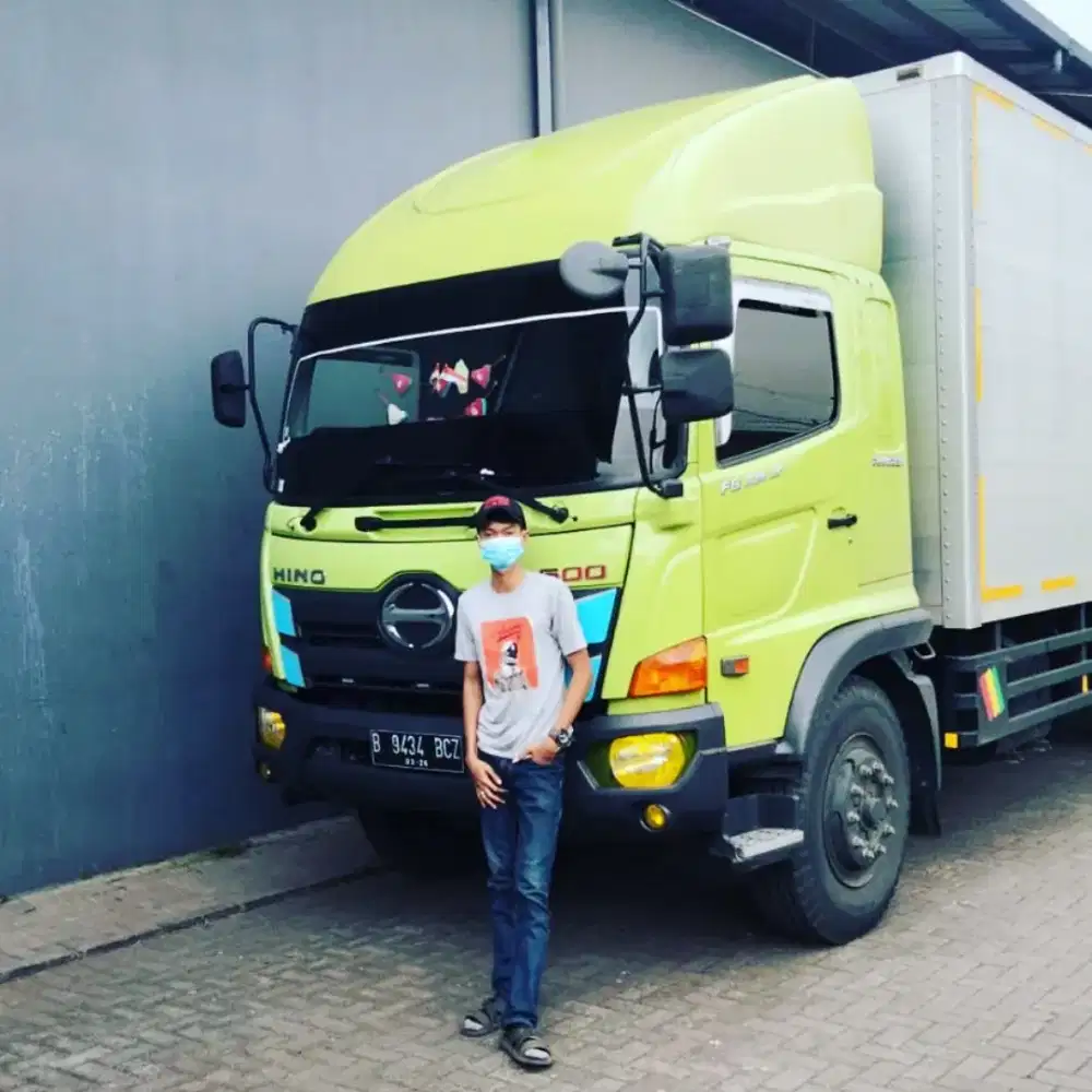 Mencari lowongan pekerjaan Driver memiliki Sim B2 Umum