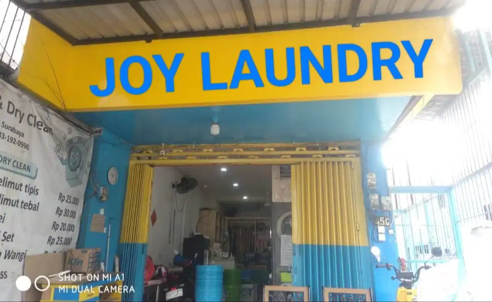 Tukang setrika kasir kurir laundry