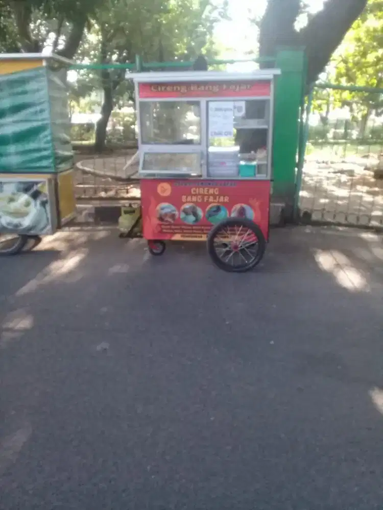 Lowongan pekerjaan jualan cireng gerobakan