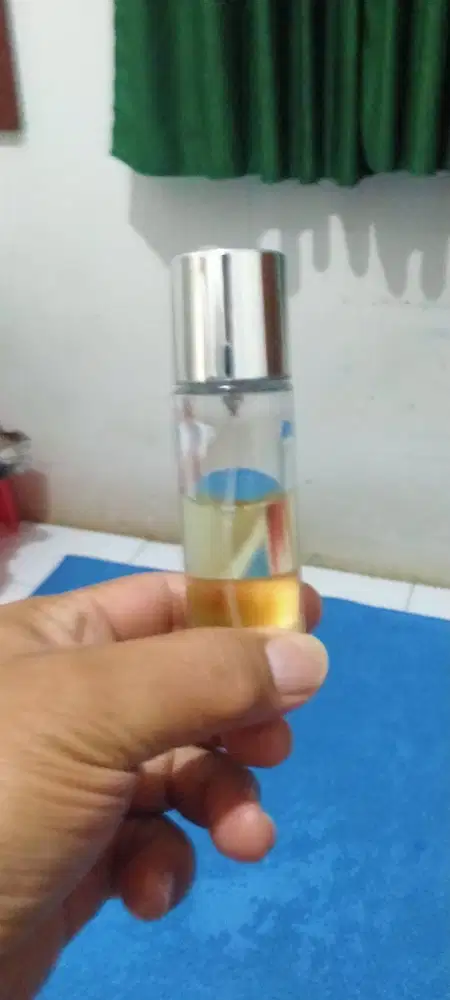 Mencari teman kerja jual parfum