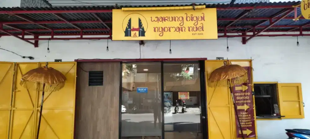 KARYAWAN RESTO MENGINAP (NON HALAL)