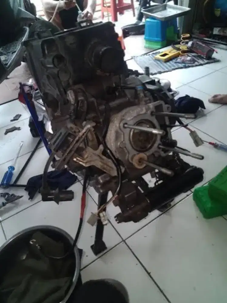 Servis motor panggilan
