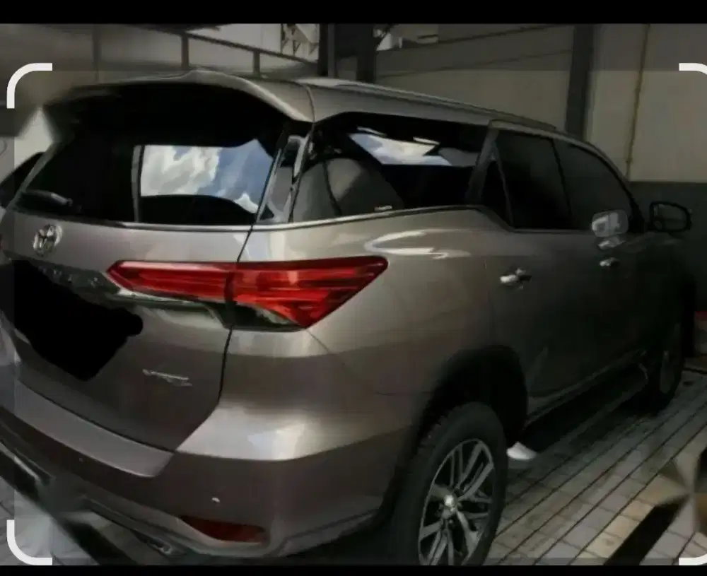 Rental mobil dan supir