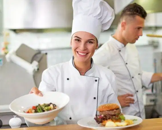 Cari ART/Pembantu Pulang Pergi Fokus Masak Masuk Pagi kerja di Rumah