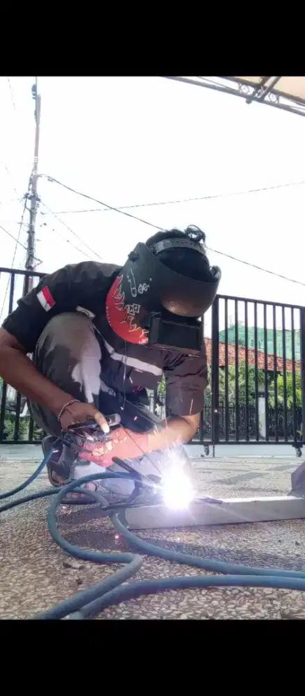 Tukang las freelance