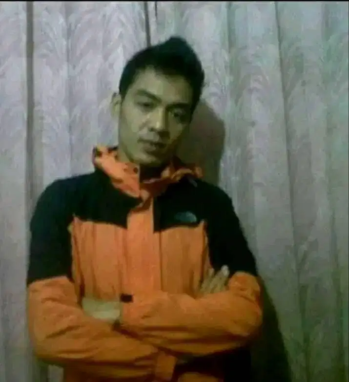 Saya sedang cari kerjaan apa aja
