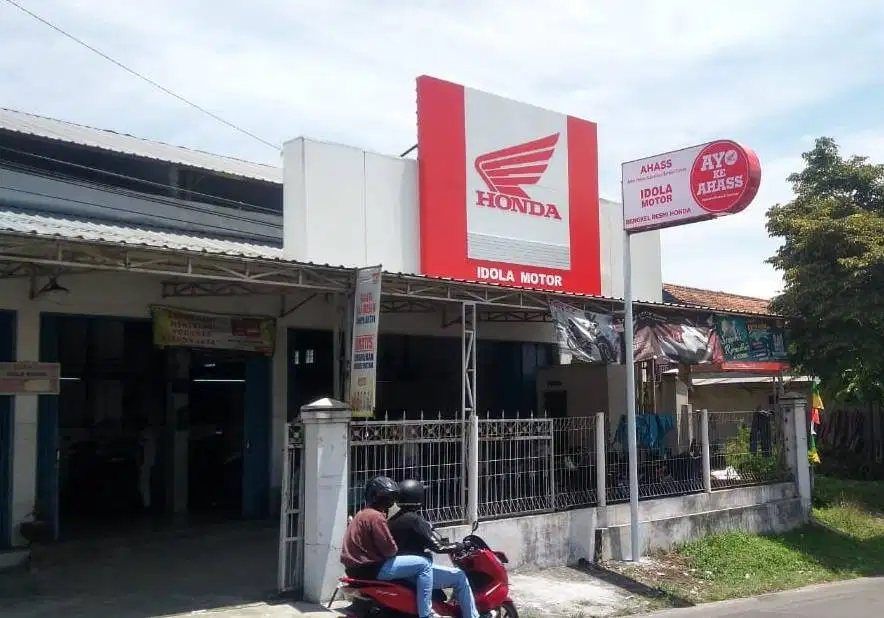 Dibutuhkan asistan mekanik sepeda motor di bengkel AHASS