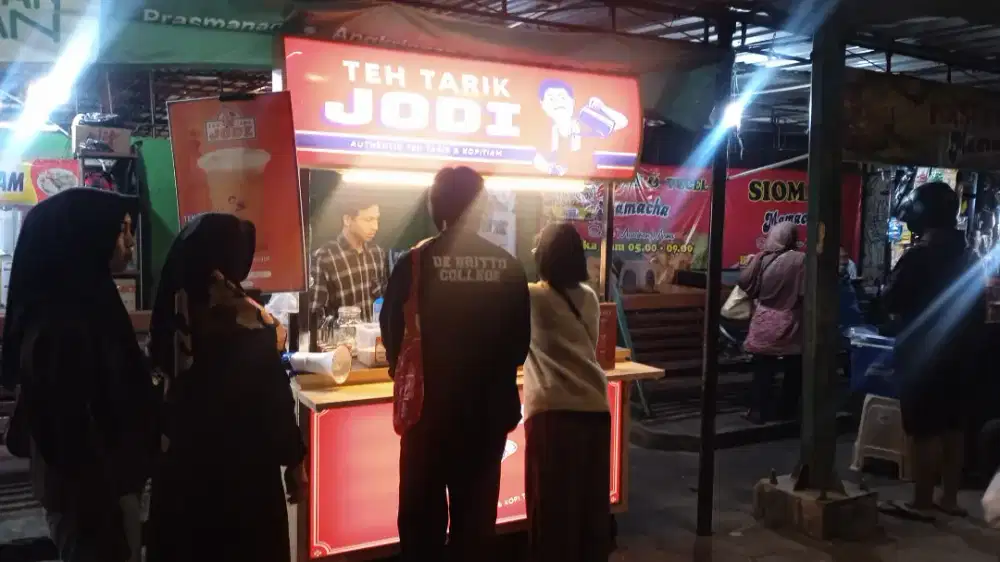 jaga booth teh tarik khusus weekend mahasiswa