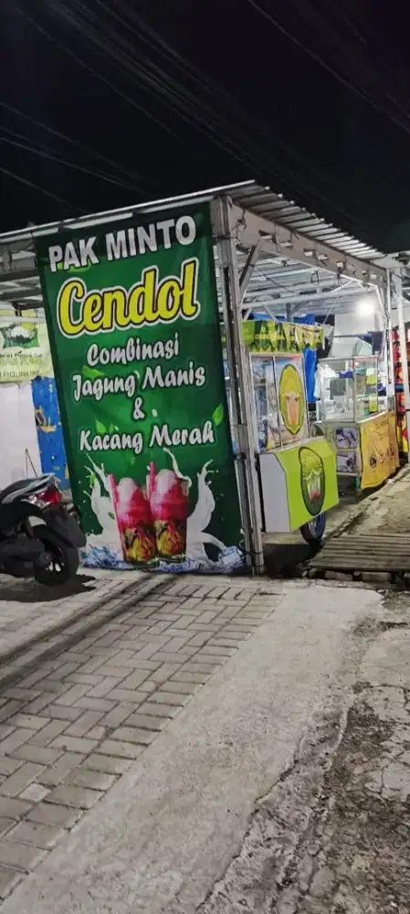 Di butuhkan 1 orang pegawai cowok