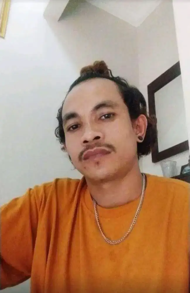 Saya pagi cari kerjaan apa aja yanq penting pasti siap krja keras
