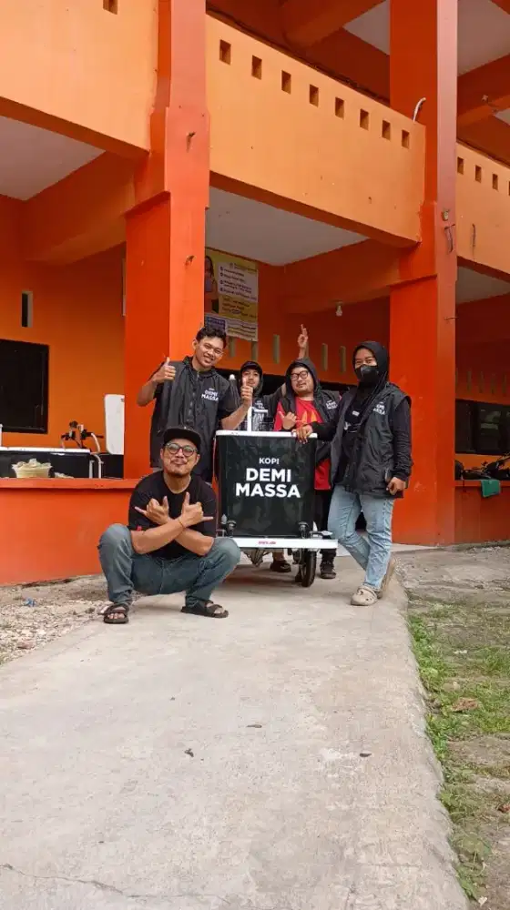Rider kopi keliling demi massa