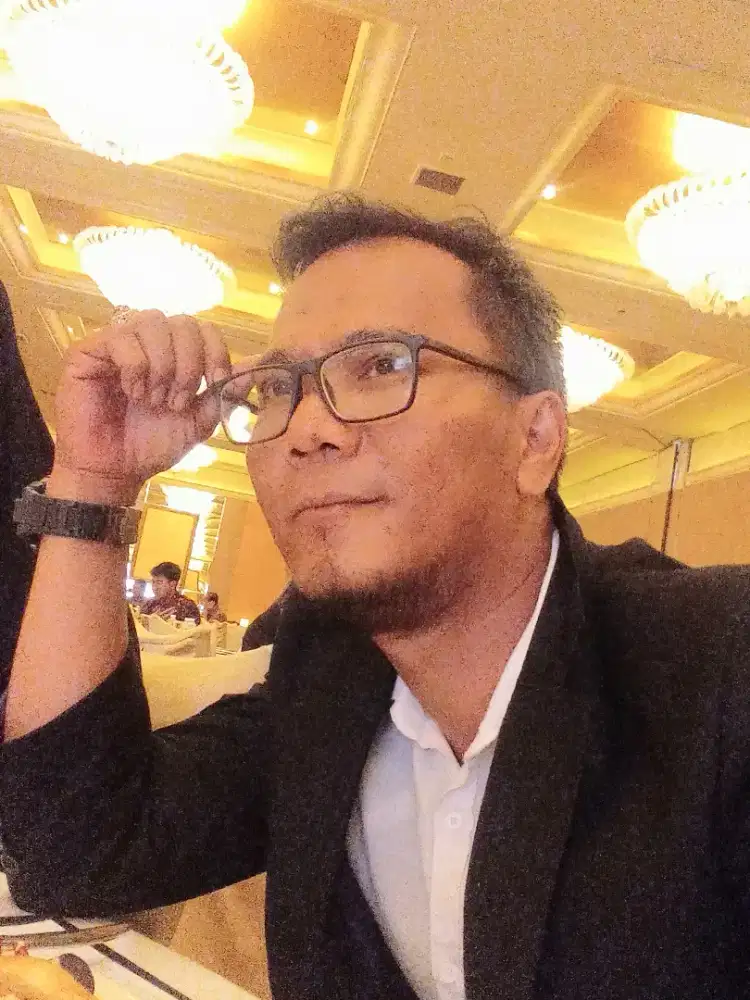 Cari kerjaan full time atau freelance