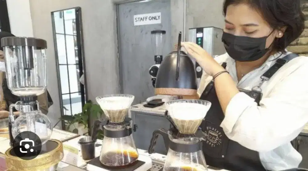 DIBUTUHKAN KASIR BARISTA