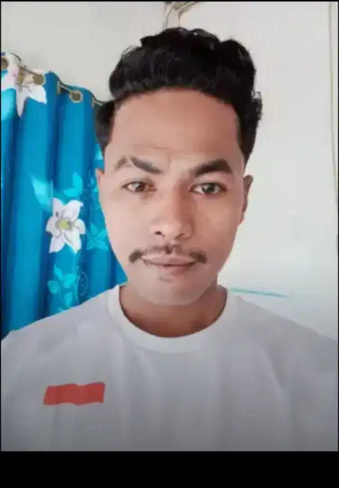 Sya mencari pekerjaan sebagai Driver Pik, up box engkel.