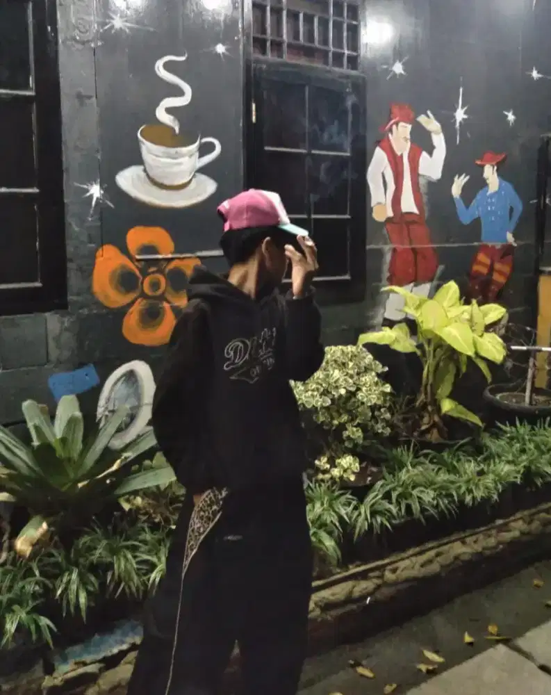 2ORANG, UMUR 16-15TAHUN MAU KERJA APA AJA