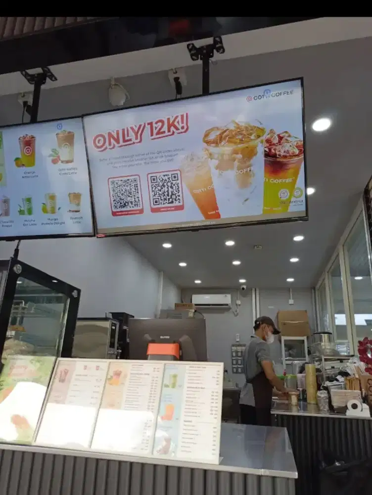 Dwi butuhkan segera kasir wanita untuk coffee shop