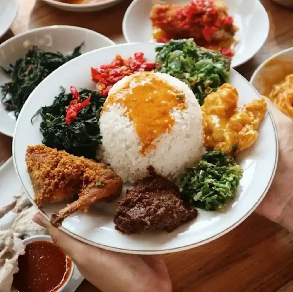 Cari helper rumah makan padang yang bisa bungkus