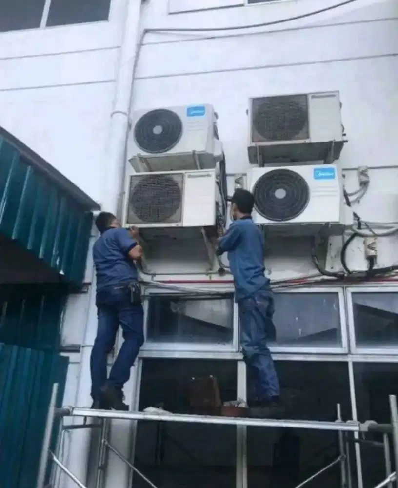 Service ac tidak dingin, bongkar pasang ac ,cuci ac tambah freon vakum