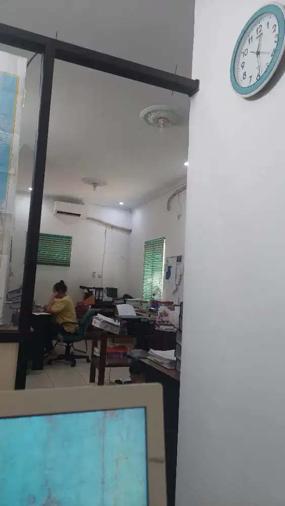 Butuh Supervisor 40 th ada Sim A dan C SMU u Batam