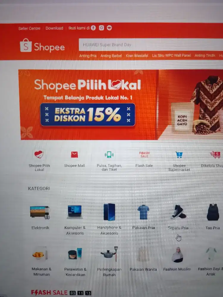 Host Live Shopee Tiktok