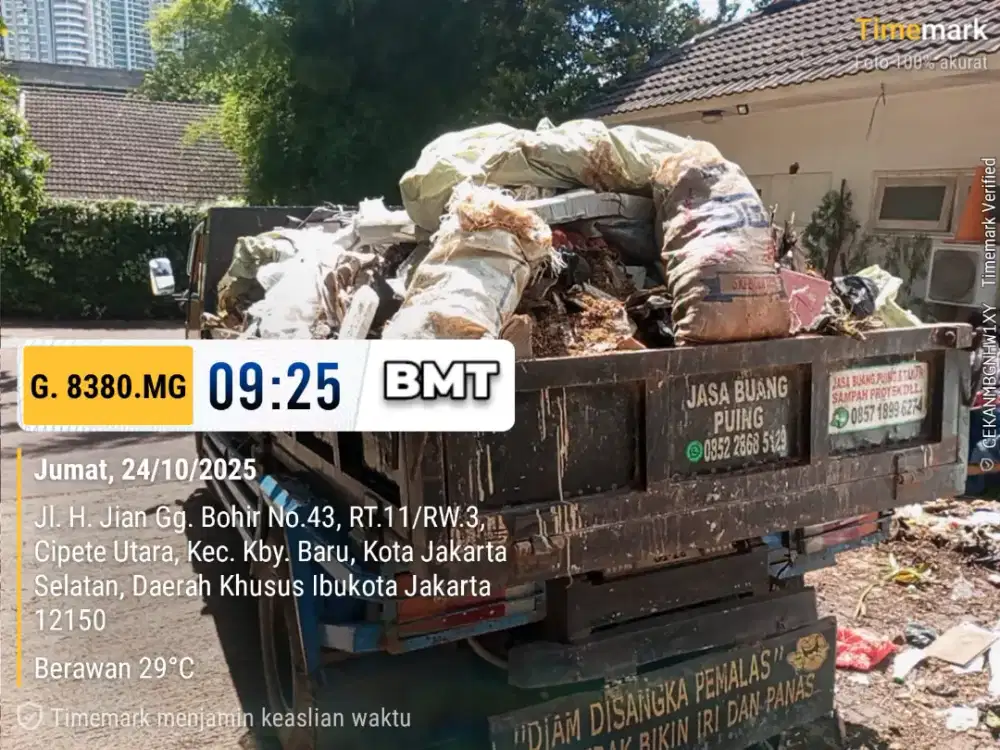 Jasa buang puing tanah