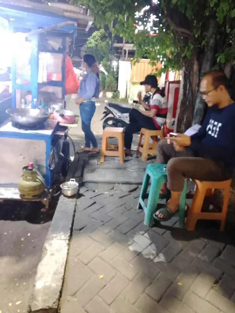 Lowongan art perempuan serabutan