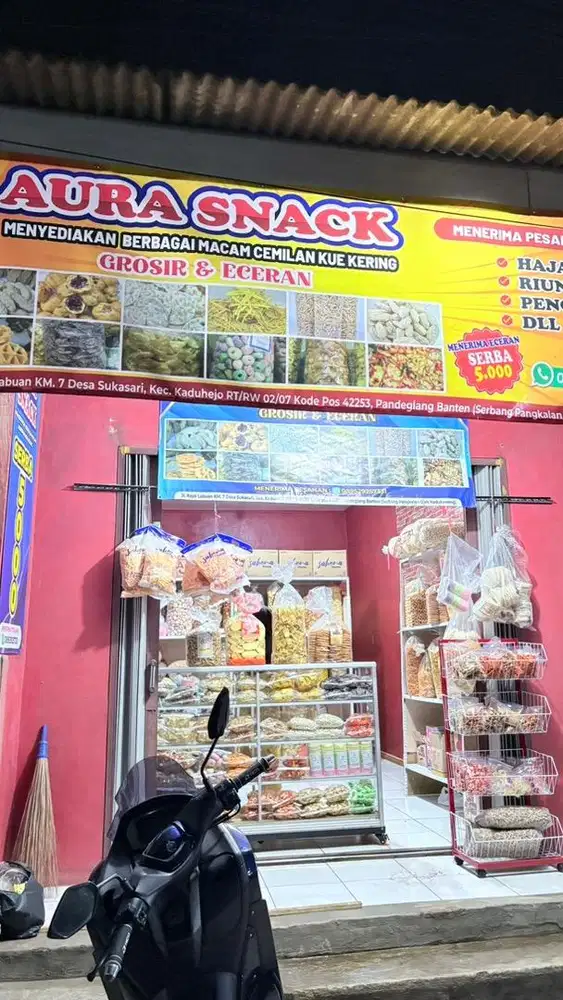 Jaga toko kue kering
