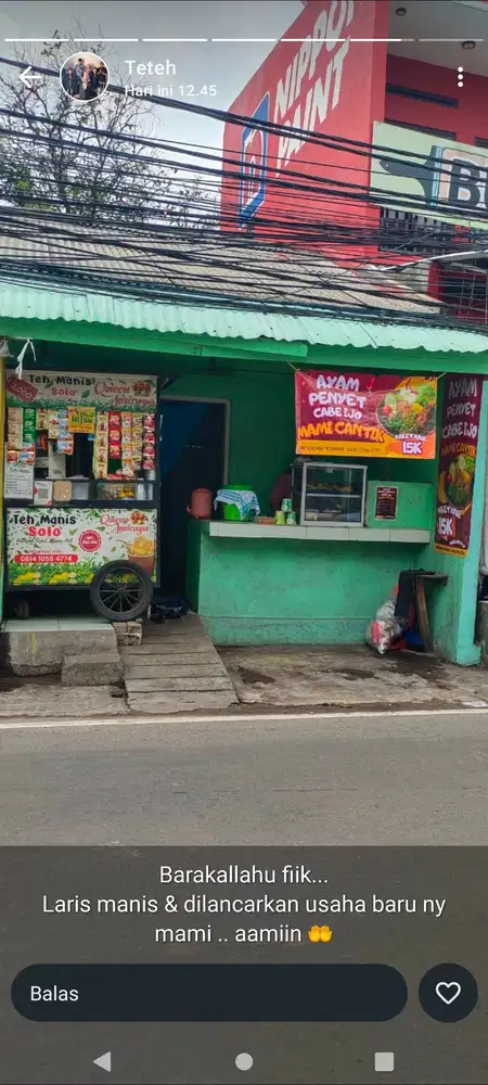 Pramusaji Es Teh Solo