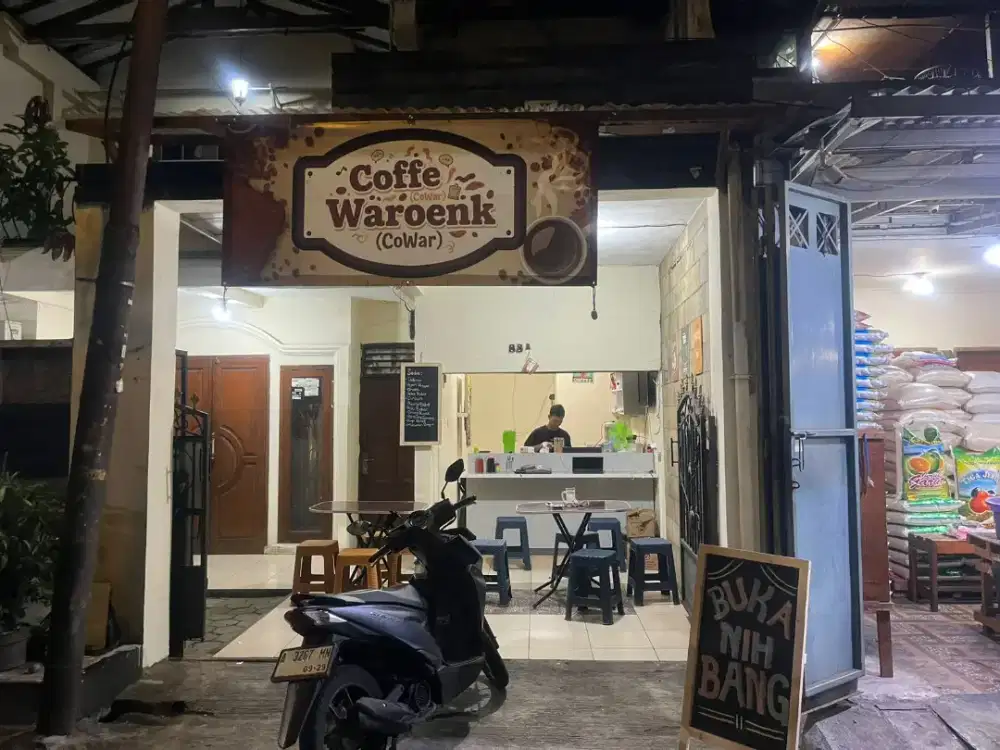 Penjaga Warung Kopi