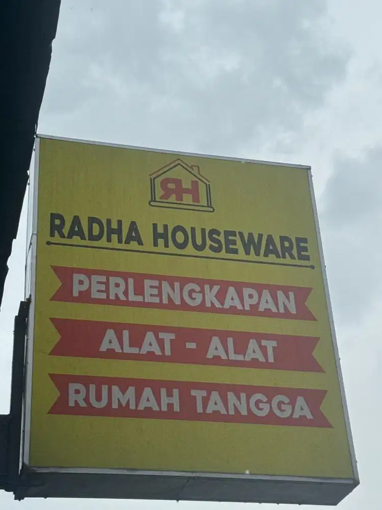 Dicari penjaga toko untuk toko alat rumah tangga