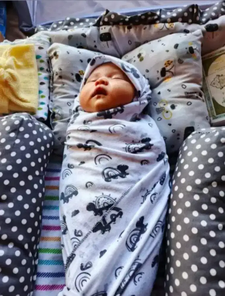 Di cari jaga anak bayi
