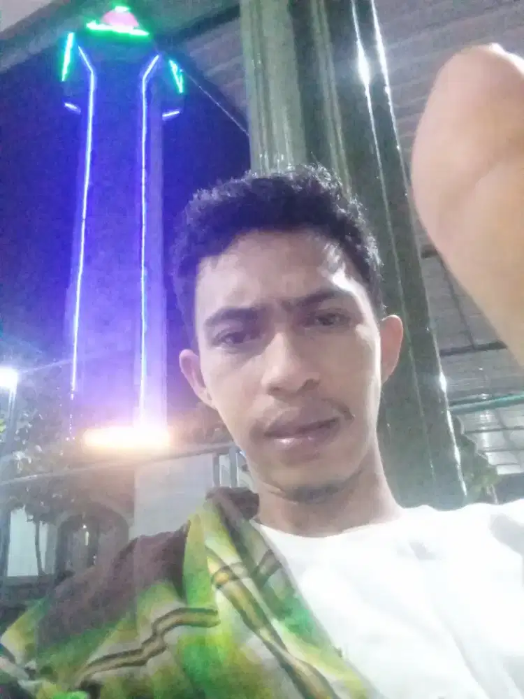 Cari kerjaan apa aja