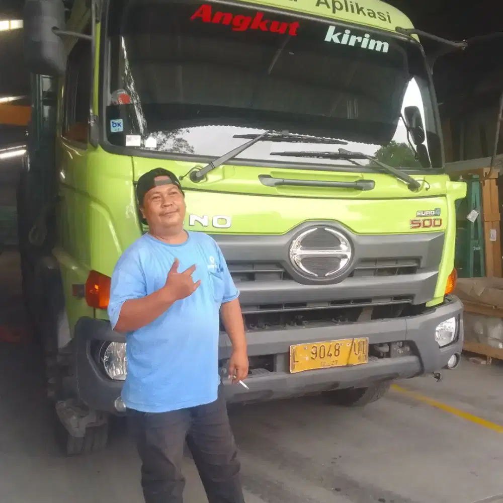 Supir mobil truk bok engkel dobel grenmek apa aja