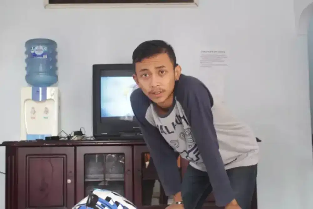 Nyari pekerjaan supir pribadi atau barang