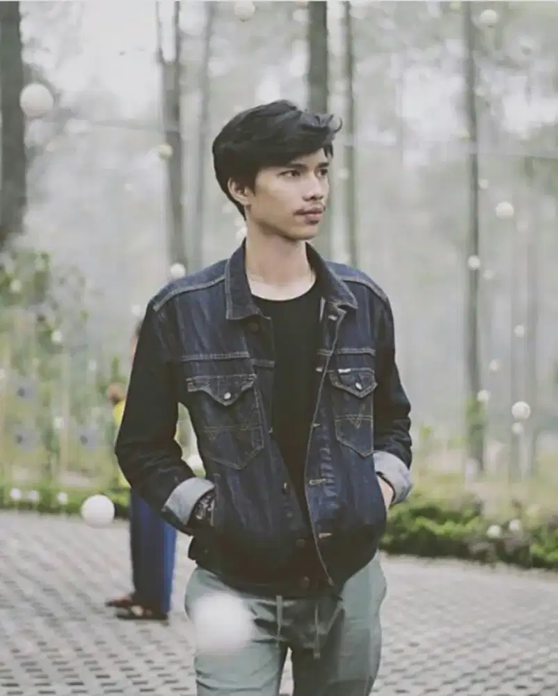 Adam Dwiputra