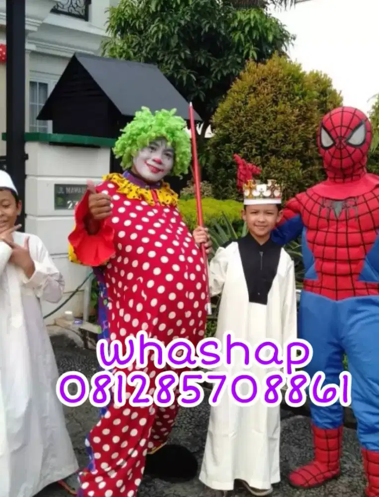 Sewa badut dan dekorasi balon
