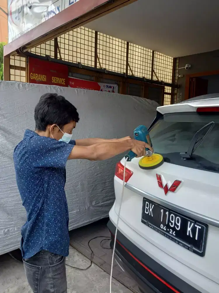 zuki salon mobil