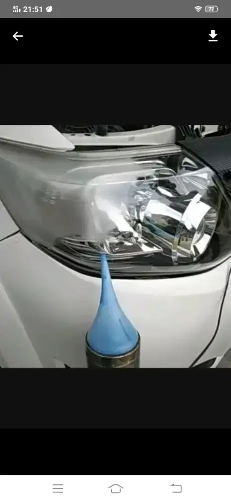 Poles lampu mobil