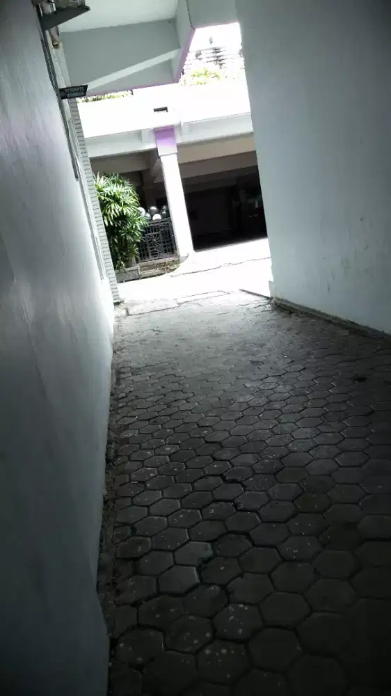 DK DK