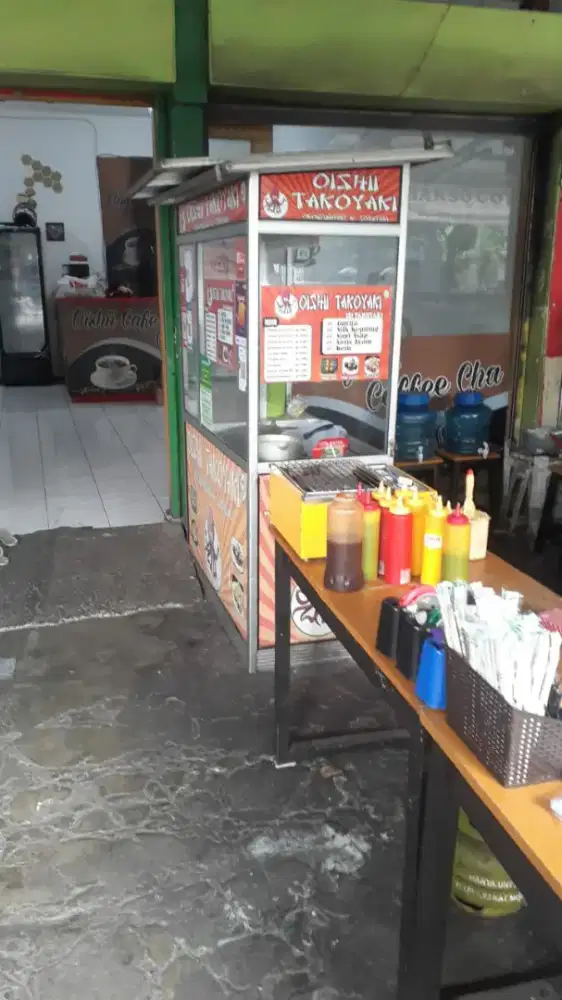 Loker pegawai oishii takoyaki & boba