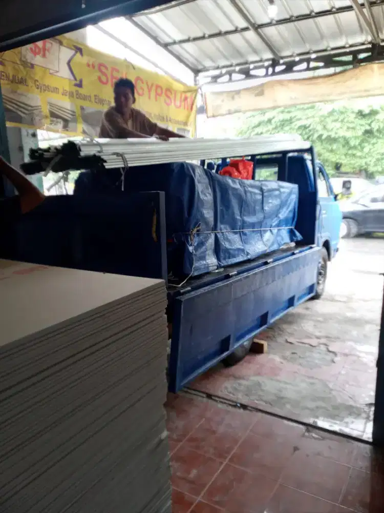 Jasa pindahan rumah kontrakan pakai truk engkel