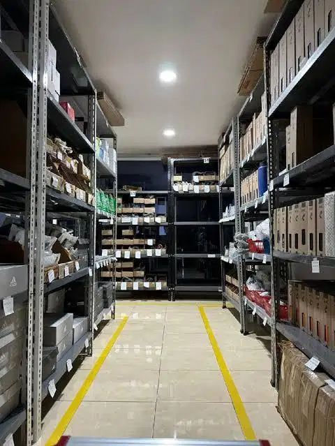 Lowongan kerja pegawai online shop