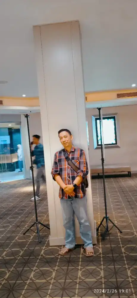 Butuh Sopir Panggilan, Dalam Kota/Luar Kota. Hubungi Aku. SIM B1