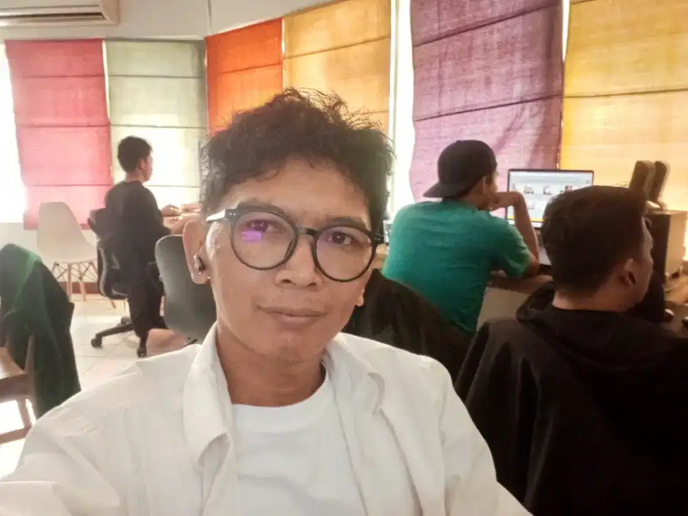 Menerima jasa desain grafis dan editing vidio capcut