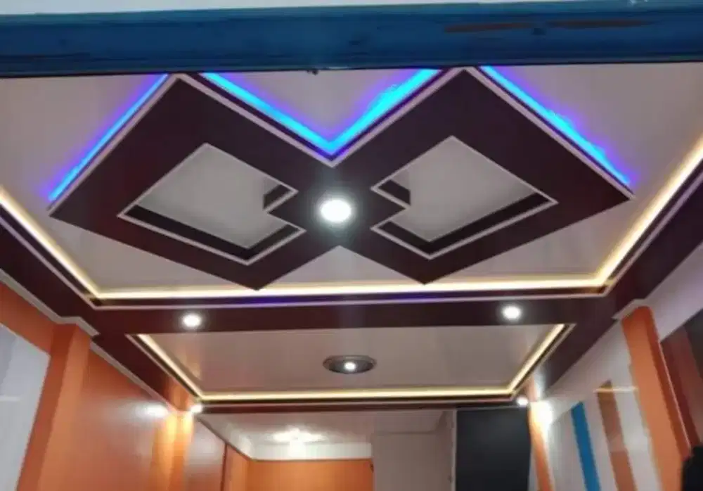 Plafon PVC mewah terpasang