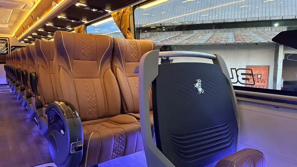 SEWA BUS PARIWISATA MEWAH TERBAIK DI JAKARTA BUS MELODY TRANSPORT