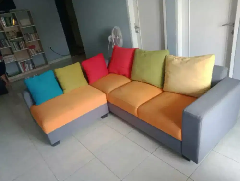 Melayani servis sofa panggilan