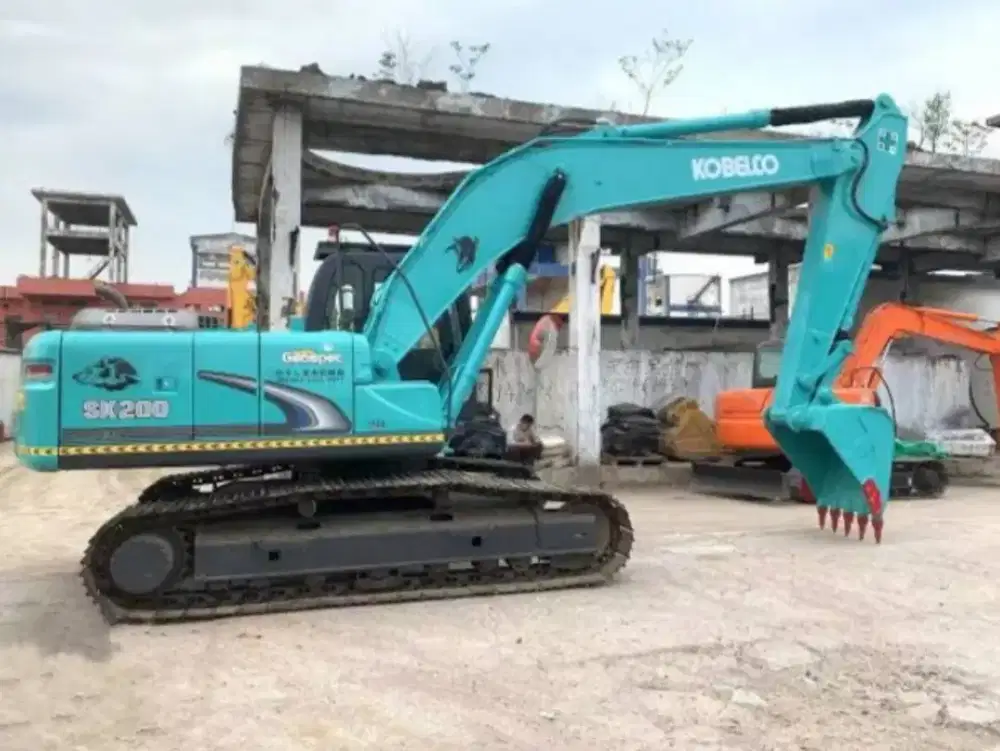 Saya mekanik alat berat mencari kerja
